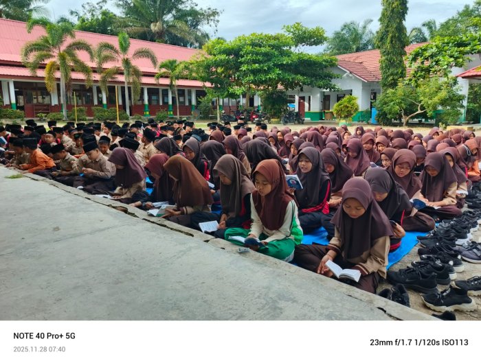 MIN 2 Bungo Gelar Kegiatan Rutin Pembacaan Yasin dan Tahlil sekaligus dalam menyambut Ujian Semester Ganjil 2025.
