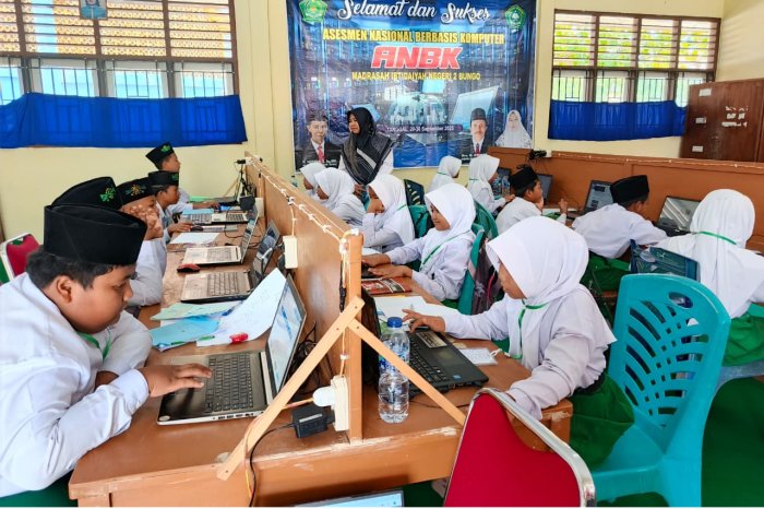 Pelaksanaan Ujian ANBK Gelombang 3 Sesi 1 Hari ke -2 DI MIN 2 BUNGO