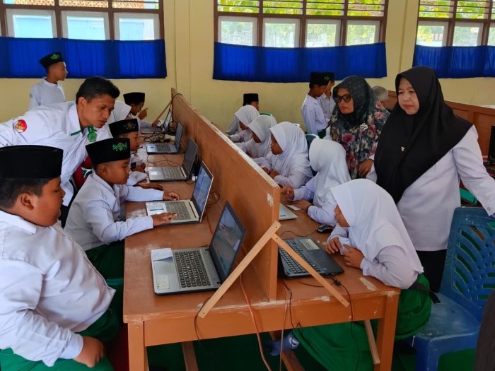 Siswa- Siswi kelas 5 MIN 2 Bungo mengikuti Gladi ANBK Tahun 2025
