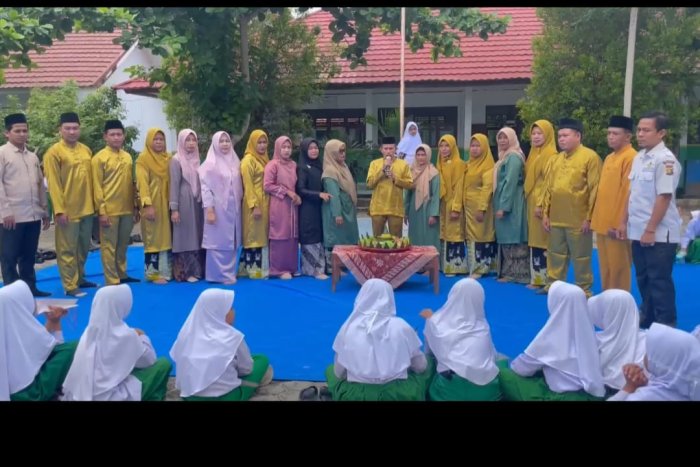 MIN 2 Bungo Gelar Tasyakuran Dan Memperingati Hari Guru Nasional PGRI KE-80.