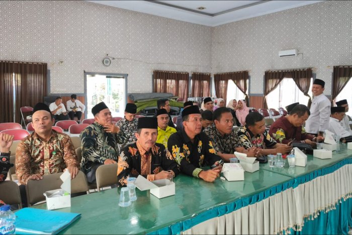 Kepala MIN 2 Bungo Hadiri Pelantikan Badan Pelaksana BWI di Kantor Kemenag Bungo.